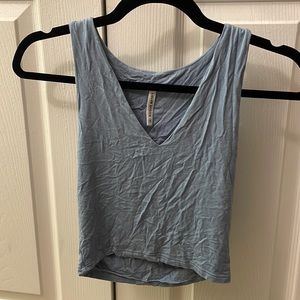 Lulu’s Basics Feel Like Dancing Crop Tank Top Womens Medium
